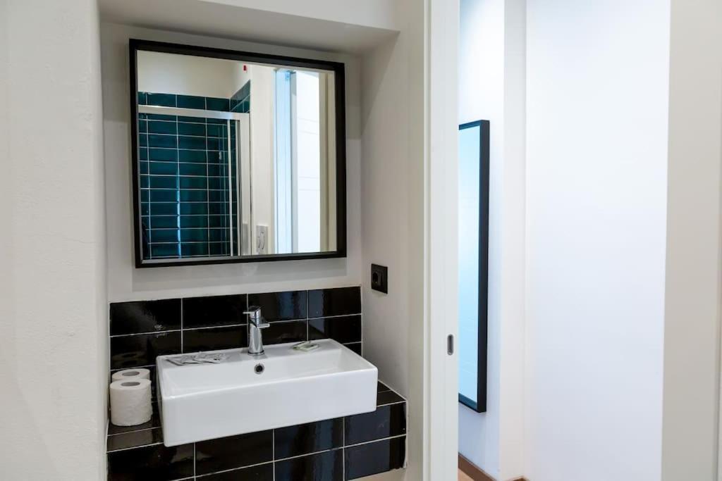 Ponte Vecchio Suite - Centro Storico Флоренція Екстер'єр фото